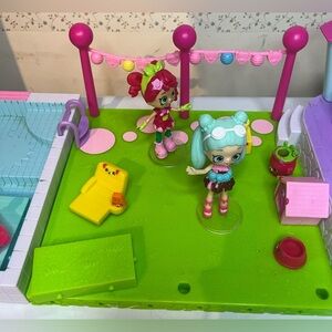 Shopkins Happy Places Home Pool & Sun Deck Toy